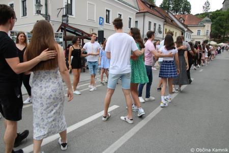 Po dveh letih Kamnik danes v znamenju maturantske četvorke (15)